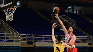 Μπήκε στα ημιτελικά κάνοντας περίπατο ο Ολυμπιακός, 100-68 την ΑΕΚ