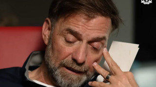 Τα δάκρυα του Κλοπ για τα ευχαριστήρια γράμματα οπαδών της Λίβερπουλ (vid)