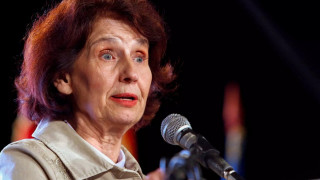 Σκόπια: Νέα πρόκληση από την πρόεδρο Σιλιάνοφσκα-Έσβησε την επίσημη ονομασία της χώρας από την ιστοσελίδα της