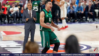 Παναθηναϊκός: «Μπήκε» στο παρκέ της Uber Arena ο Ευαγγελάτος-Η υπόκλιση στον Σλούκα και τα συγχαρητήρια στον Γιαννακόπουλο