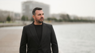 «Μην ξαναρθείς στη Σαλονίκη»- Το νέο τραγούδι του Λορέντζου Γκρέτσα (vid)