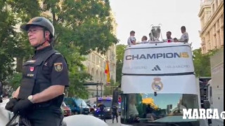 Συγκινητική φωτογραφία: Ο πατέρας Καρβαχάλ συνόδεψε με το άλογό του το λεωφορείο της Ρεάλ (pic)