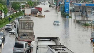 Τουρκία: Σφοδρές πλημμύρες μετέτρεψαν σε «ποτάμια» τους δρόμους της Άγκυρας (pics)