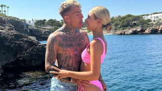 ΠΑΟΚ: Ο Μπράντον Τόμας βολτάρει στη Θεσσαλονίκη με τον νεογέννητο γιο του