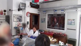 Γαλάτω Αλεξανδράκη: Συνταξιούχος και... κρεοπώλης η ευρωβουλευτής του Βελόπουλου