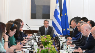 Μητσοτάκης: «Δεν πιστεύουμε στα λεφτόδεντρα» - Ακρίβεια και μισθοί οι πρώτες προτεραιότητες