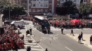 Φαν Χάαλ: «Κάναμε κύκλους στο Λονδίνο, η προθέρμανση άλλαξε»