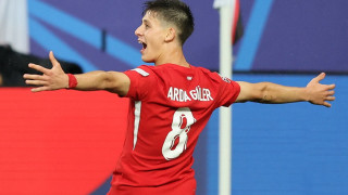 Γκιουλέρ: Η προπόνηση με... μπαλόνια, το έξυπνο ball boy και το 10 του Οζίλ