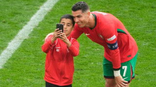 Euro 2024: Η selfie που έβγαλε μετά το ντου ο πιτσιρικάς με τον Κριστιάνο Ρονάλντο (vid)