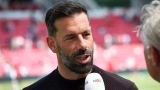 Στη Μάντσεστερ Γιουνάιτεντ ο Φαν Νιστελρόι