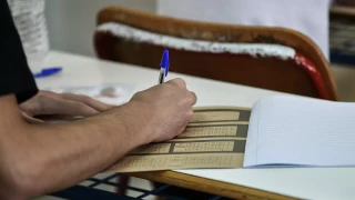 Πανελλήνιες 2025: Τι πρέπει να τρώνε οι έφηβοι εν όψει των εξετάσεων;