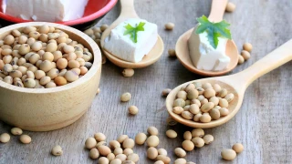 Το «μαγικό φασόλι»: Η υπερτροφή που ρίχνει χοληστερόλη και σάκχαρο