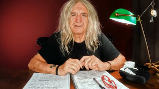 Καρβέλας: «Είμαι από τους μεγαλύτερους οπαδούς της χριστιανικής θρησκείας»