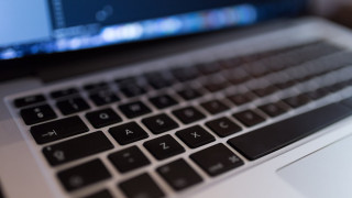 Ανήλικος από την Κύπρο έστελνε μηνύματα για βόμβες στα αεροδρόμια της Ελλάδας