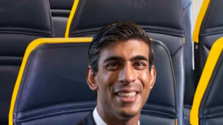 H Ryanair τρόλαρε τον Σούνακ: «Έχουμε θέση για σένα»