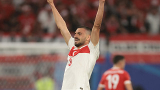 «Γκρίζοι λύκοι» και «Ουτσεκάδες» δύο λεκέδες στο κοστούμι του Euro