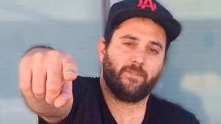 Πέθανε ξαφνικά ο ράπερ «Αιφνίδιος»