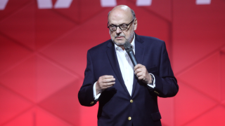 «Αυγή»: «Εφημερίδα με 400 φύλλα δεν έχει λόγο ύπαρξης»