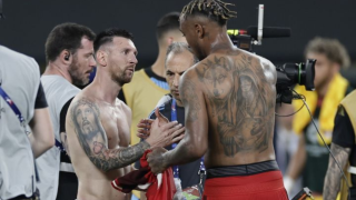 Κόπα Αμέρικα: Πρώην παίκτης της Super League αντάλλαξε φανέλες με τον Μέσι