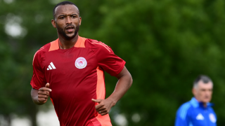 Ελ Καμπί, Πιρόλα και Βέλντε στο μεταγραφικό προσκήνιο του Ολυμπιακού