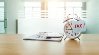 Φορολογικές δηλώσεις: «Φουντώνουν» τα σενάρια μικρής παράτασης