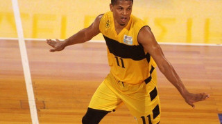 Ουότερς: «Να πάμε τη σειρά σε      πέμπτο παιχνίδι»