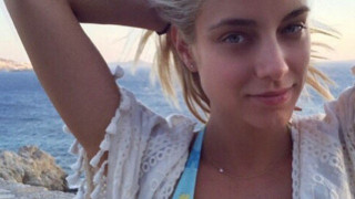 Η Δούκισσα Νομικού ανάβει... φωτιές στη Μύκονο! (video)