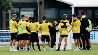 Άρης: Ομιλία Μάντζιου στους παίκτες του και υποδοχή με... τούνελ σε Σίστο, Ντιαντί