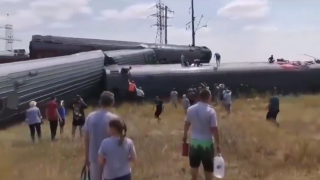 Ρωσία: Εκατόμβη τραυματιών μετά από σύγκρουση τρένου με φορτηγό