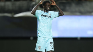 Άνευρος, ασύνδετος, απογοητευτικός