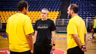 Άρης: Συνεχίζει με Καραποστόλου και Χασανίδη στο τεχνικό επιτελείο