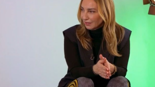 Ρούλα Ρέβη: Η topless φωτογραφία που «γκρέμισε» το Instagram