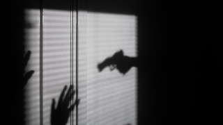 Πεθερά δολοφόνος για να πάρει την... κηδεμονία της εγγονής της ο γιος της