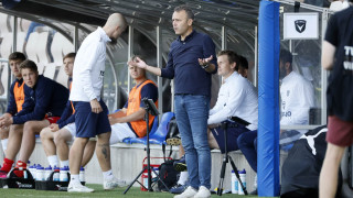 Ο Κώστας Μπράτσος πήρε κόκκινη σε δύο συνεχόμενα ματς και απειλεί με παραίτηση!