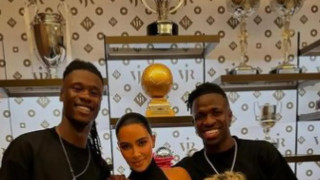 Η Κιμ Καρντάσιαν έσμιξε με Βινίσιους-Καμαβινγκά στη Μαδρίτη!