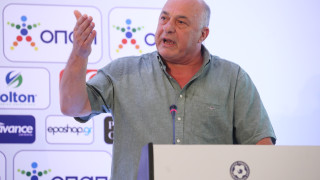 Μπρα ντε φερ Κουρέτα - Μπέου για νεκρά ψάρια: «Ή εγώ ή αυτός»