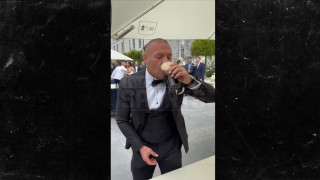 Conor McGregor: Κατεβάζει... μονορούφι μπύρα στο γάμο της αδελφής του (vid)