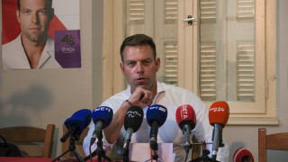 Κασσελάκης για Λινού: «Να παραδώσει την έδρα στο ΣΥΡΙΖΑ - Δεν έχει απαντήσει στις κλήσεις μας»