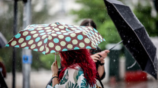 Καιρός: Προ των πυλών έντονες βροχές και καταιγίδες