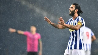 Χτυπάει... ψηλά ο Ολυμπιακός: Εξετάζει Ζίγιεκ, Ολιβέιρα και Γιαζιτσί