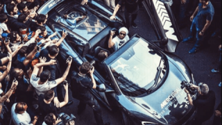 Δεν θα μπορούσε να λείπει από το Μιλάνο ο Ροναλντίνιο!