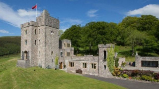 Αυτό το κάστρο θέλει να αγοράσει στο Μάντσεστερ ο Μουρίνιο! (pics)