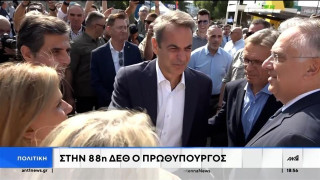 Μητσοτάκης σε ολυμπιονίκες κωπηλασίας: «Εμείς τραβάμε κουπί συνέχεια»