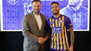 Ολυμπιακός: Δανεικός επίσημα στην Εγιούπσπορ ο Βέζο