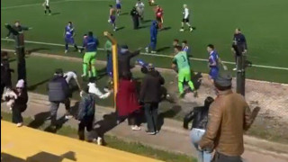 Πολεμικό σκηνικό με επεισόδια και πυροβολισμούς σε γήπεδο της Ουρουγουάης