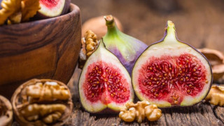 Το φρούτο που ρυθμίζει σάκχαρο, χοληστερόλη και ανακουφίζει από τη δυσκοιλιότητα