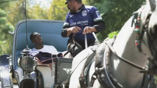 Κηφισιά-Νέες φανέλες: Παρουσιάστηκαν πάνω σε άμαξα! (vid)