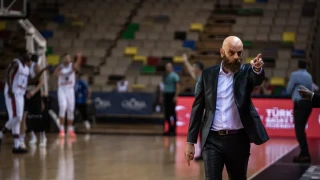 Καντσελιέρι: «Είμαστε μια νέα ομάδα, να αγαπάμε τους παίκτες»