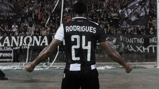 Γκάρι Ροντρίγκες: «Παικταράς ο Κωνσταντέλιας, αρκεί να μην κοιμάται»