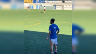 Απίστευτο περιστατικό! Ποδοσφαιριστής ζήτησε τσιγάρο από φίλαθλο